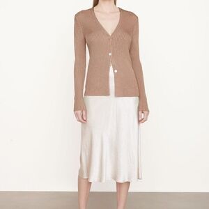 Vince Ribbed Button Up Cardigan In Chestnut Size 2X